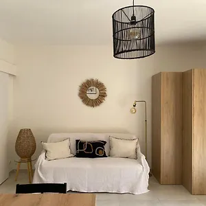 Appartement Avec Terrasse, Jardin, Parking En Bord De, Saint-Cyr-sur-Mer